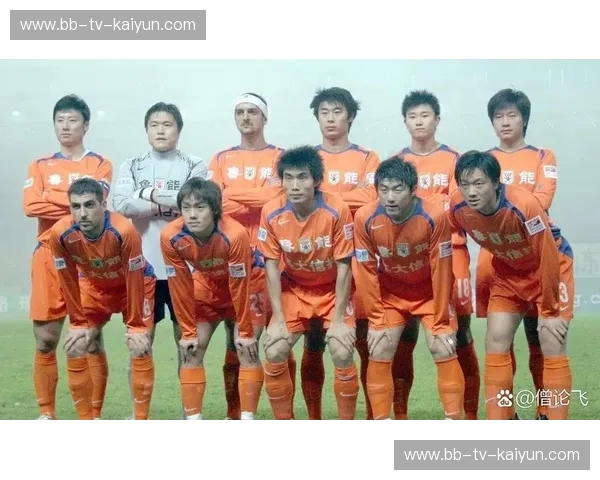 绿茵场上的恩怨情仇：鲁能vs建业经典对决回放